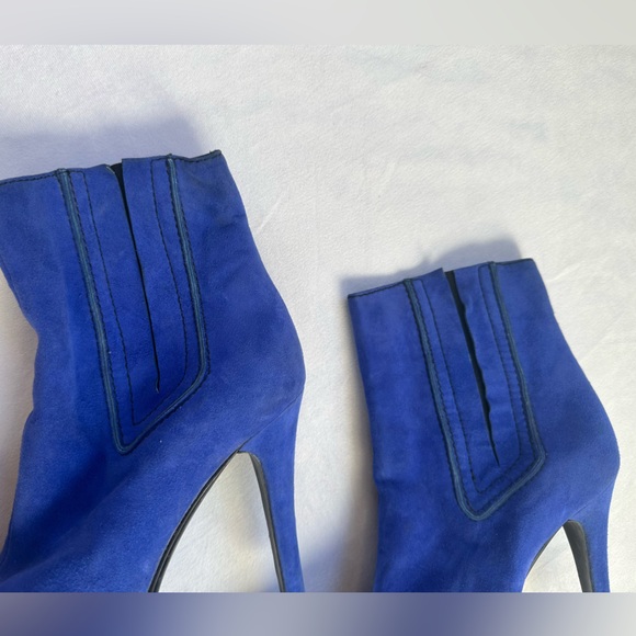 Casadei Blue Suede Leather Heeled Booties - Picture 4 of 12